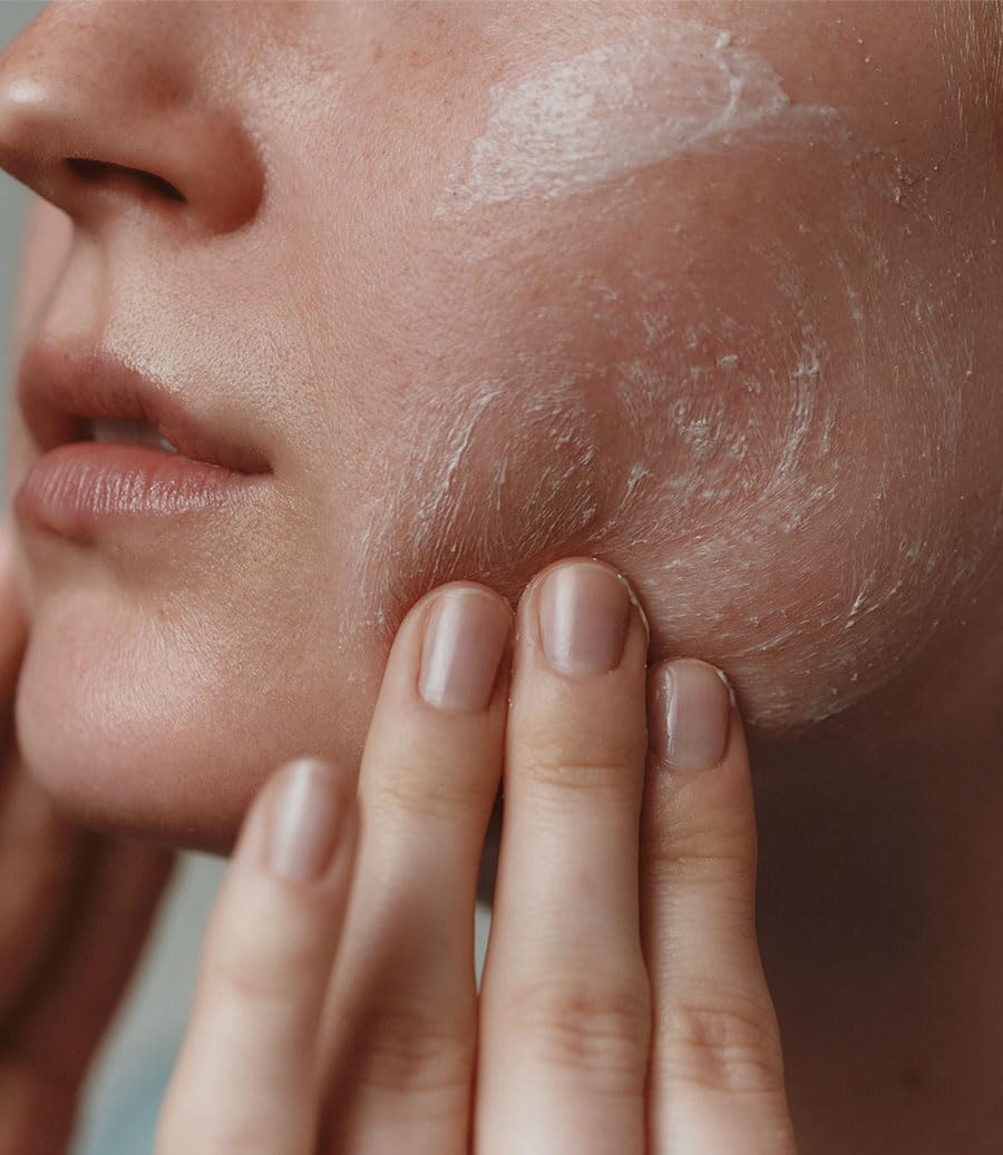 Aesop Purifying Facial Exfoliant Paste | Refresh, Cleanse, Soften Skin | Cream Based Cleanser Enhanced With Fine Quartz, Rosemary Leaf, Lactic Acid | 2.6oz / 75mL