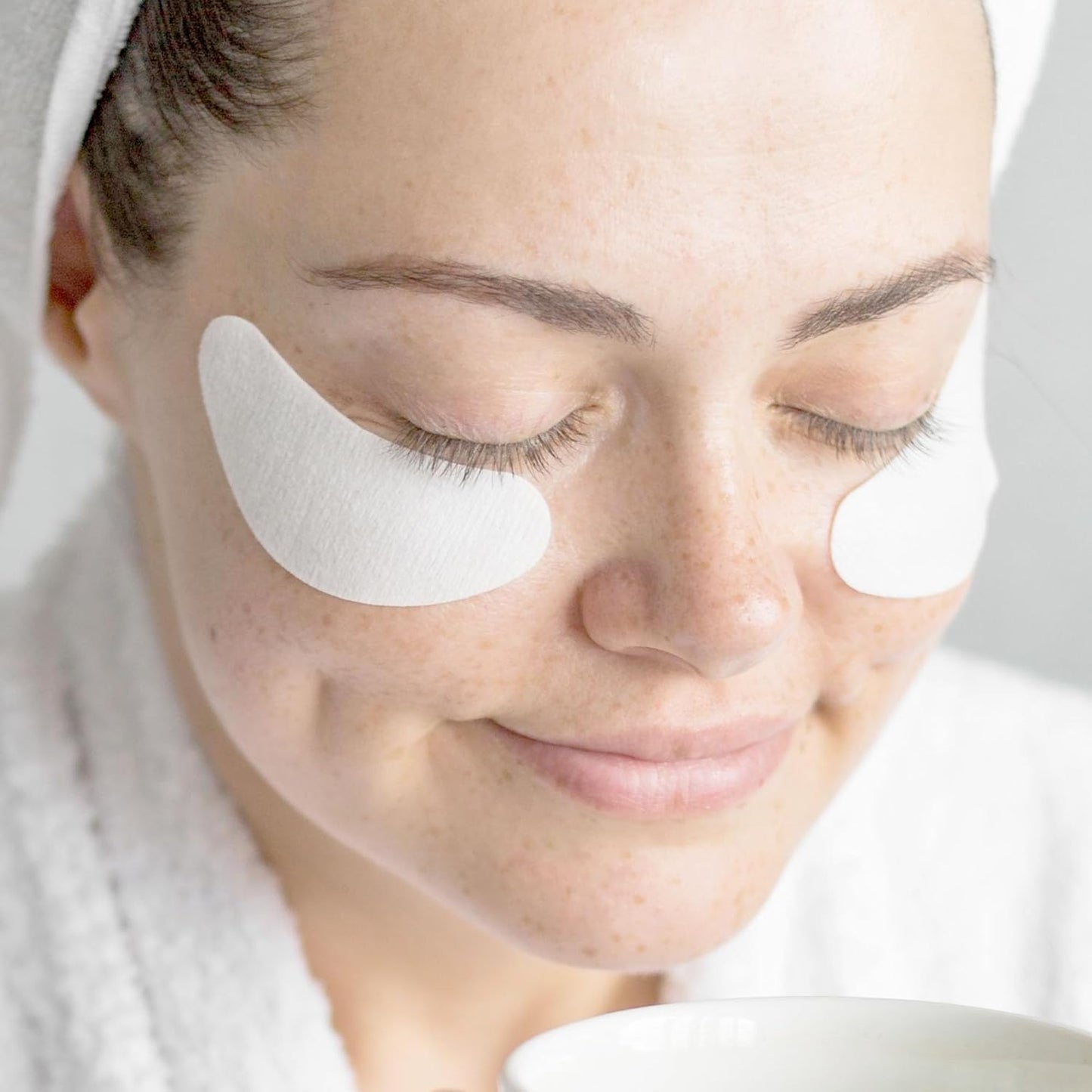 Project E Beauty 100pcs Disposable DIY Non-Woven Eye Mask Paper DIY Cotton Eye Care Mask | for Skincare & Spa Salon Use | Cosmetic Facial Paper for Toner, Serum, or Lotion (100, Eye Zone)