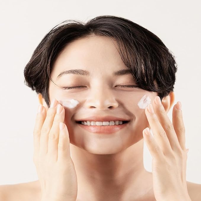 72 Hours Weightless Hydration Cream, Moisturizing Daily Face Cream, Vegan and Cruelty Free, Soothing and Brightening, All Skin Types, Korean Skin Care (1.85 fl.oz.)