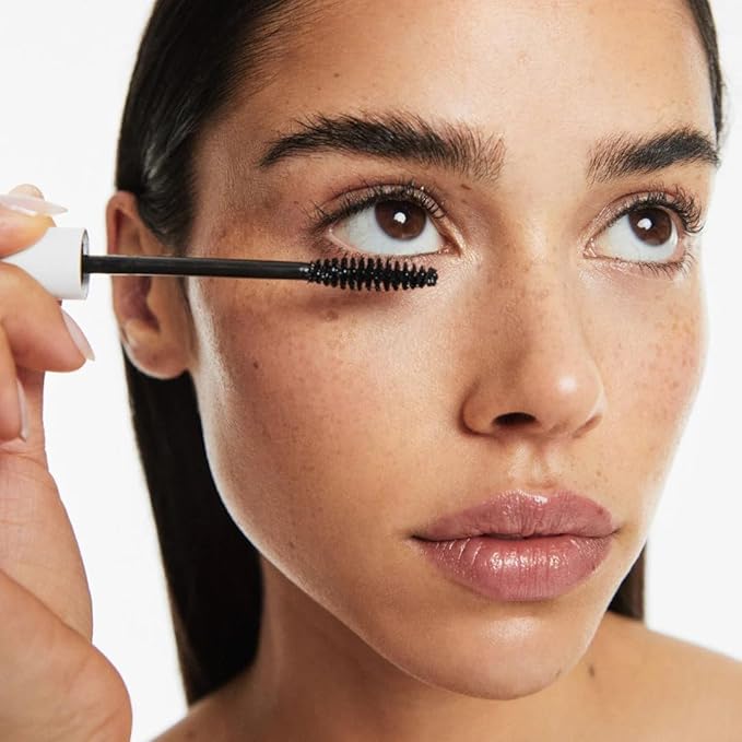 Smooche Long Lash Mascara – Smudge-Proof, Lash-Boosting Mascara with Growth Serum – Instant Length & Volume – Clean, Vegan, and Natural Ingredients – 3mL