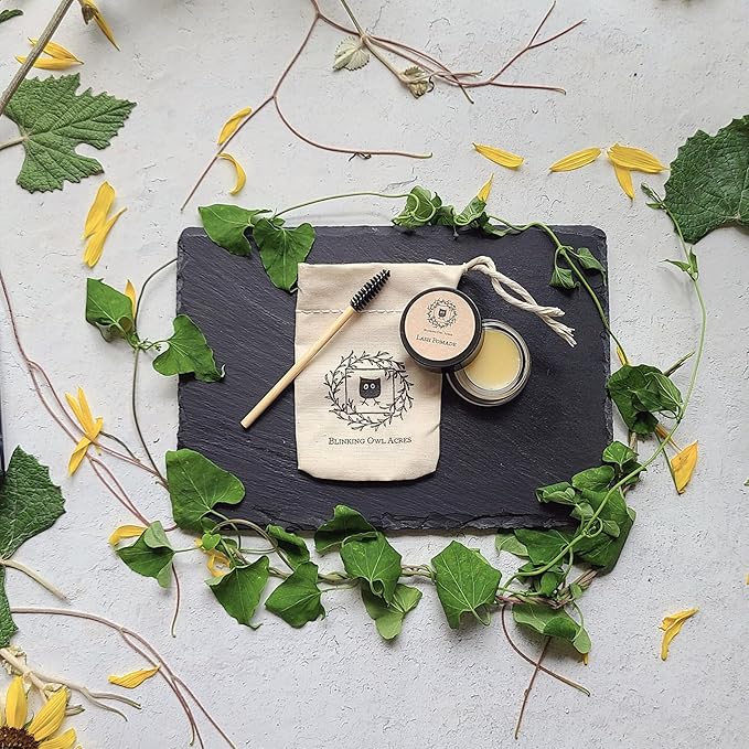 Mascara Alternative | Lash Pomade | Long-Lasting Lash Health | Natural Eyelash Growth Serum with Organic Castor Oil & Argan Oil | Increases Length & Volume | Natural Silk Fibers